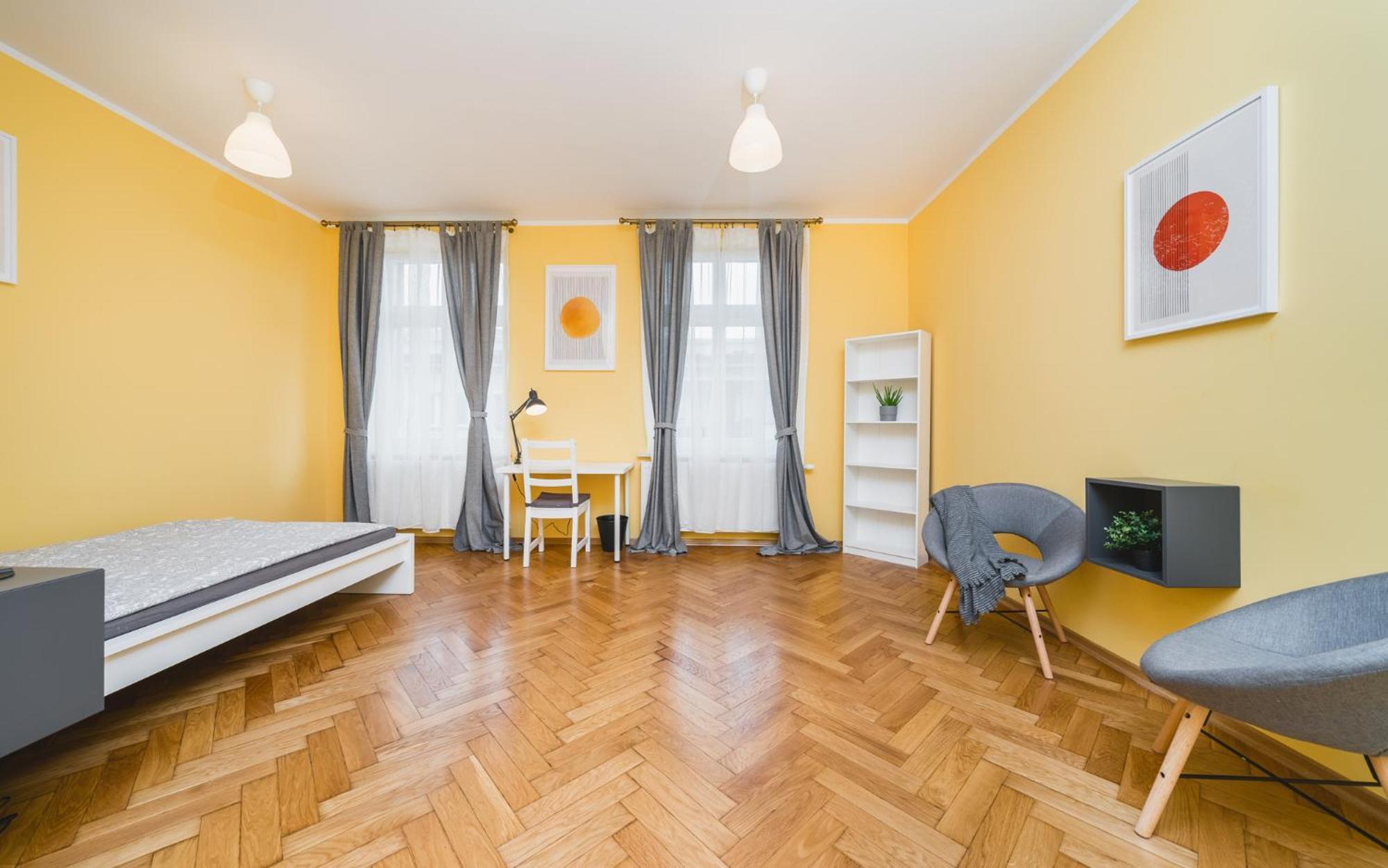 Modern Urban Escape - Old Town Apartment - By Upstairs Krasków Eksteriør bilde