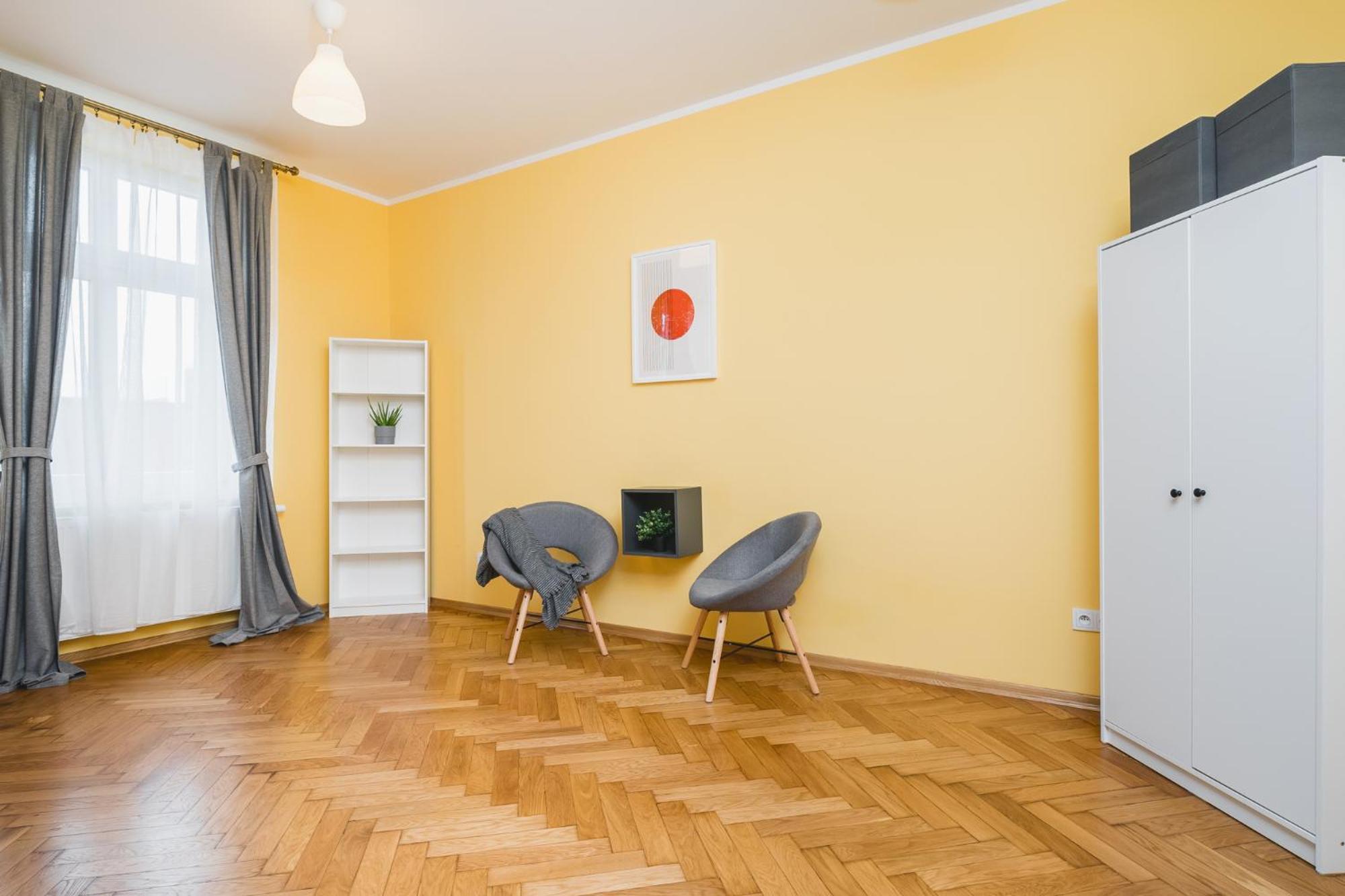 Modern Urban Escape - Old Town Apartment - By Upstairs Krasków Eksteriør bilde